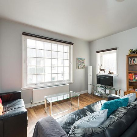Royal Mile Modern Apartment เอดินบะระ ภายนอก รูปภาพ