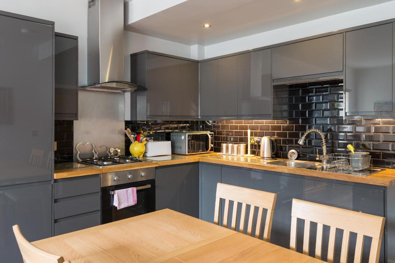 Royal Mile Modern Apartment เอดินบะระ ภายนอก รูปภาพ