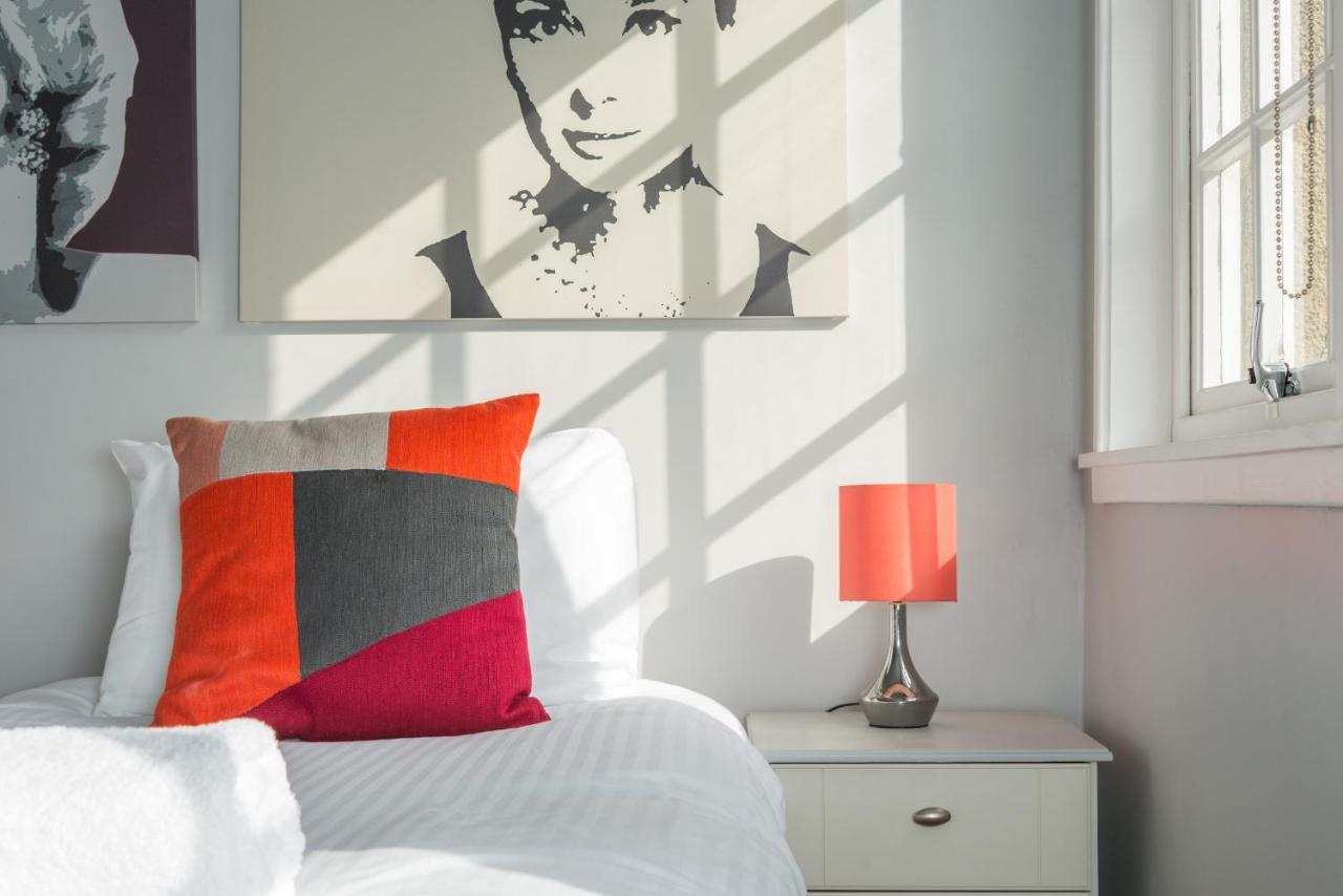 Royal Mile Modern Apartment เอดินบะระ ภายนอก รูปภาพ