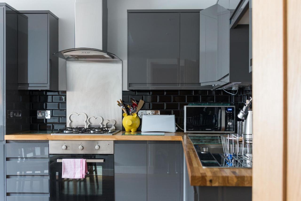 Royal Mile Modern Apartment เอดินบะระ ภายนอก รูปภาพ