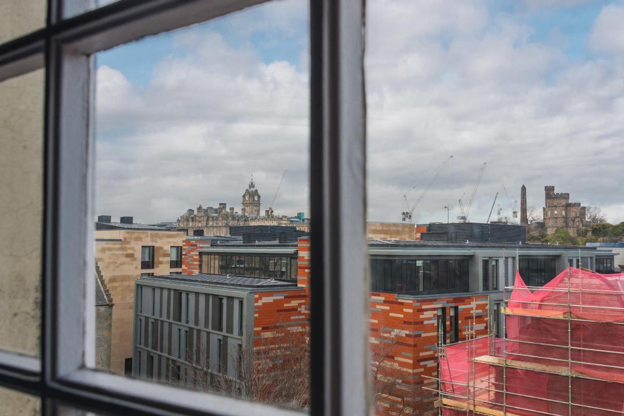 Royal Mile Modern Apartment เอดินบะระ ภายนอก รูปภาพ